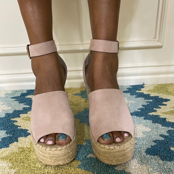 Marc Fisher LTD Suede Espadrilles - Picture 4 of 7